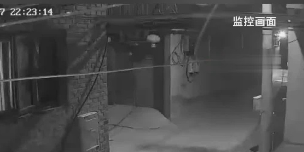 临汾多网友深夜听到巨响 真相来了临汾深夜巨响引发网友热议，真相揭晓